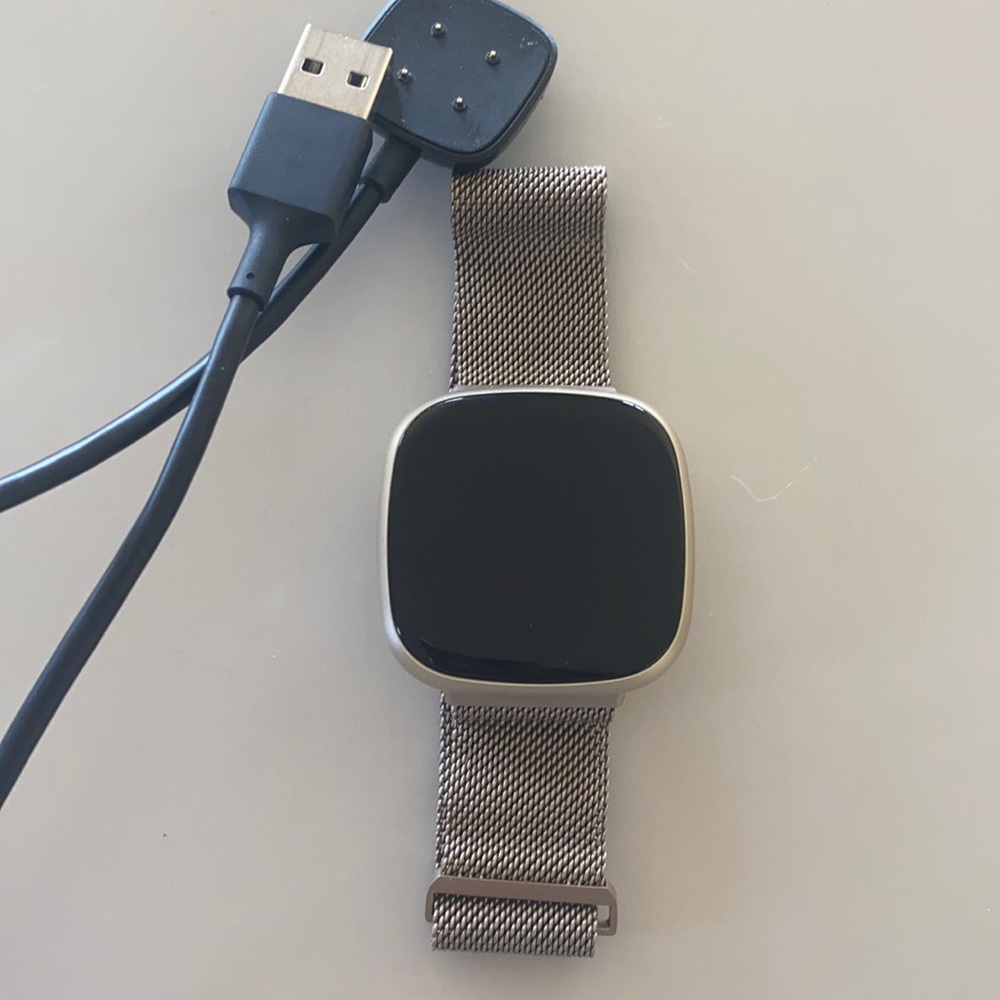 Fitbit Versa 3